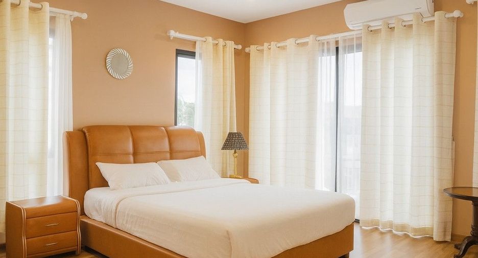Haus zur Miete mit 3 Zimmer in Sattahip, Chonburi