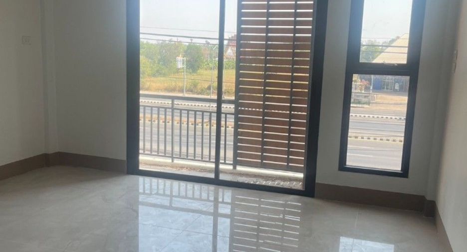 For sale retail Space in Prasat, Surin