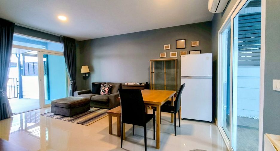 For rent 3 bedrooms townhouse in Bang Phli, Samut Prakan