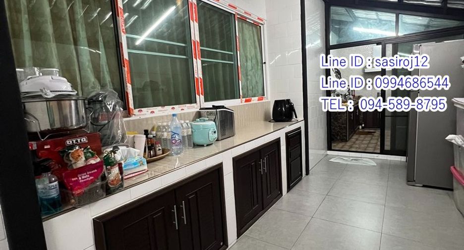 Haus zur Miete mit 4 Zimmer in Saphan Sung, Bangkok