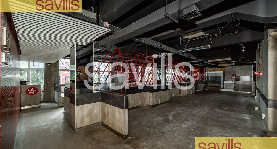 For rent and for sale retail Space in Watthana, Bangkok
