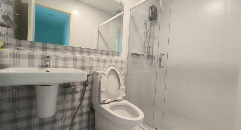 For rent 3 bedrooms townhouse in Prawet, Bangkok