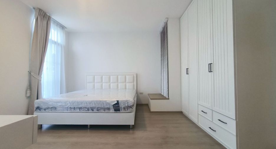 For rent 3 bedrooms townhouse in Prawet, Bangkok