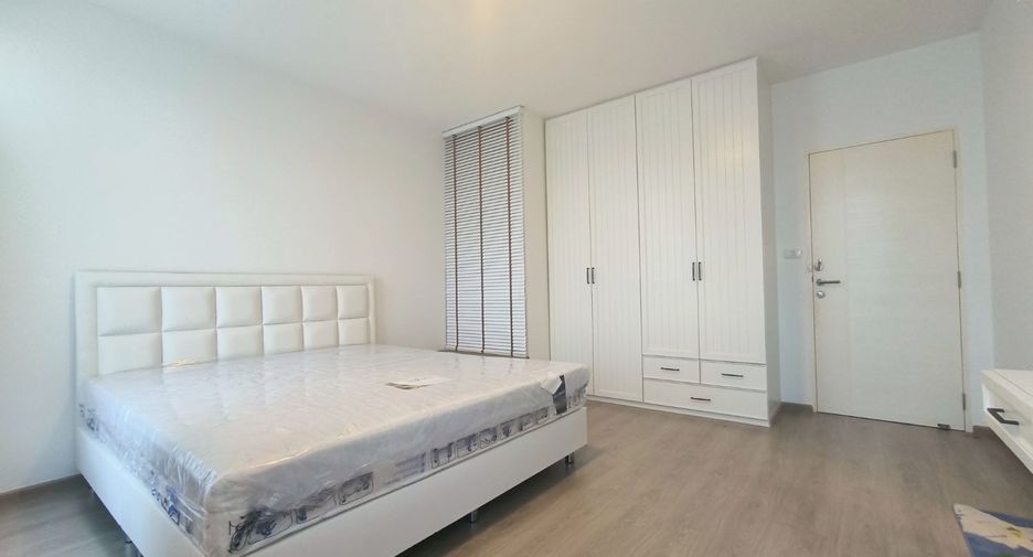 For rent 3 bedrooms townhouse in Prawet, Bangkok