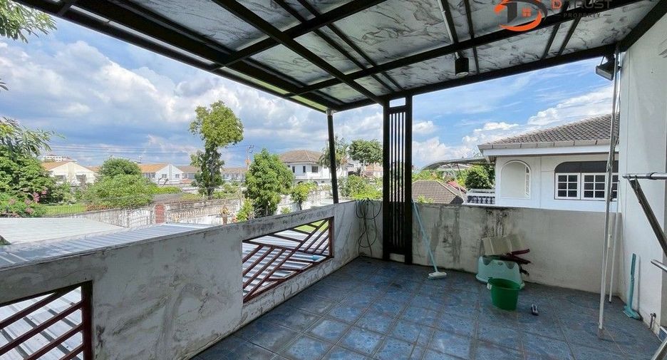 For sale 4 bedrooms house in Mueang Samut Prakan, Samut Prakan