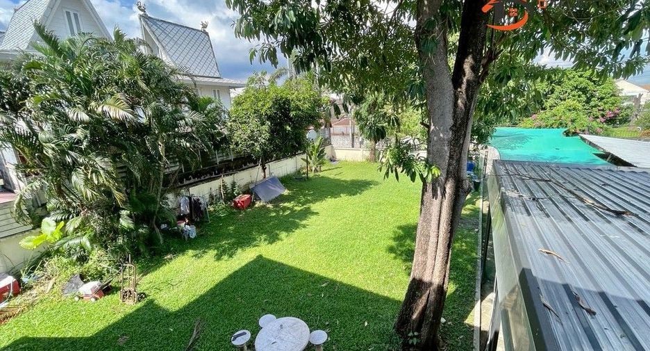 For sale 4 bedrooms house in Mueang Samut Prakan, Samut Prakan