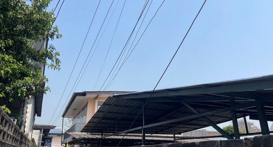 For sale 4 bedrooms house in Mueang Samut Prakan, Samut Prakan
