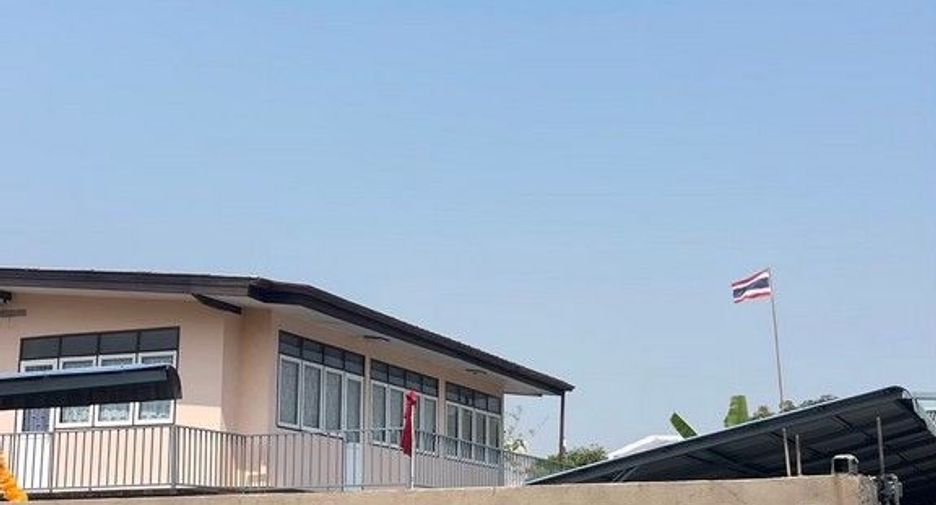For sale 4 bedrooms house in Mueang Samut Prakan, Samut Prakan