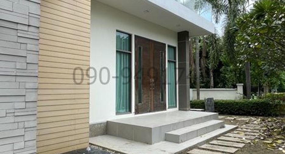 For rent 4 bedrooms house in Mueang Nonthaburi, Nonthaburi