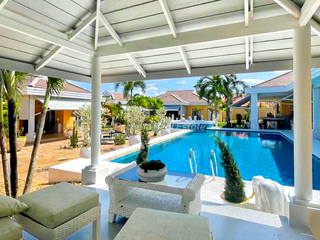 For rent 8 bedrooms villa in Bang Lamung, Chonburi