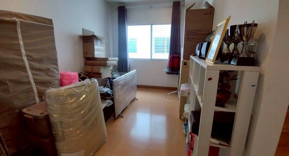 Reihenhaus zum Kauf mit 3 Zimmer in Suan Luang, Bangkok