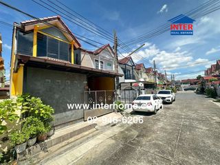 For sale 3 ベッドルーム townhouse in Phasi Charoen, Bangkok