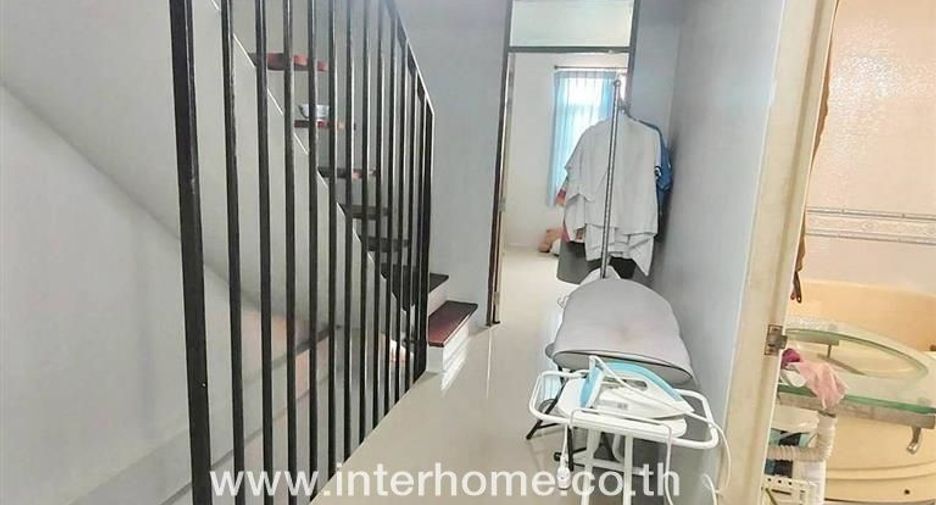 For sale 3 ベッドルーム townhouse in Phasi Charoen, Bangkok