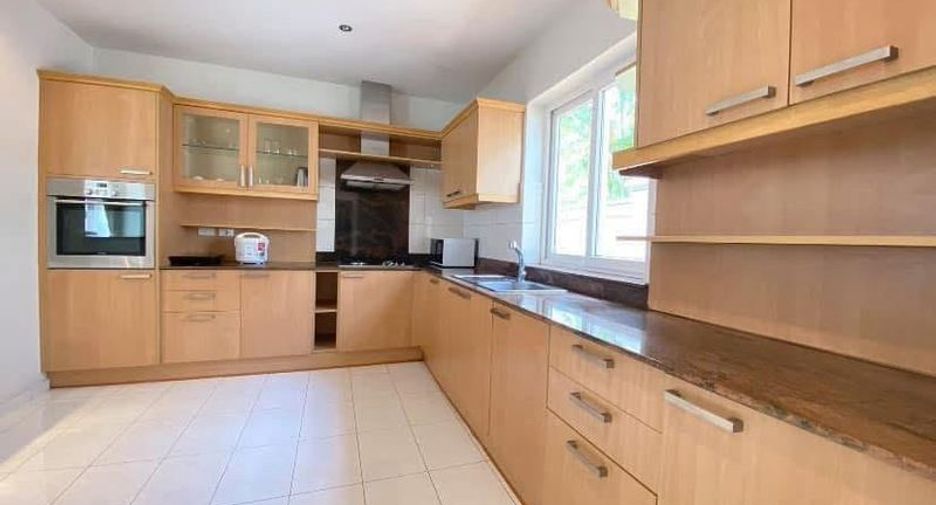For rent 3 bedrooms villa in Bang Lamung, Chonburi