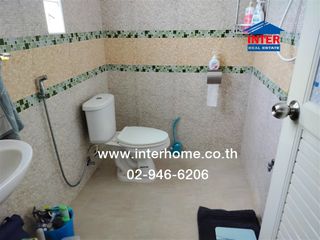 For sale 5 bedrooms house in Khlong Luang, Pathum Thani