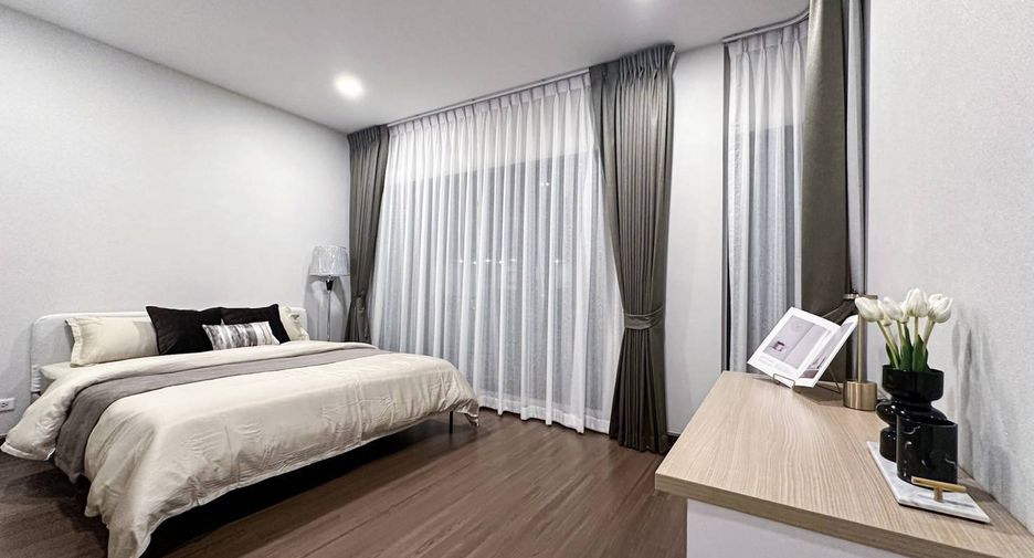 For rent and for sale 4 bedrooms house in Bang Phli, Samut Prakan