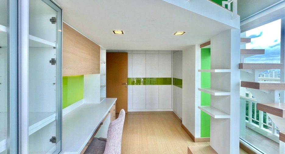 For rent and for sale 3 bedrooms condo in Watthana, Bangkok