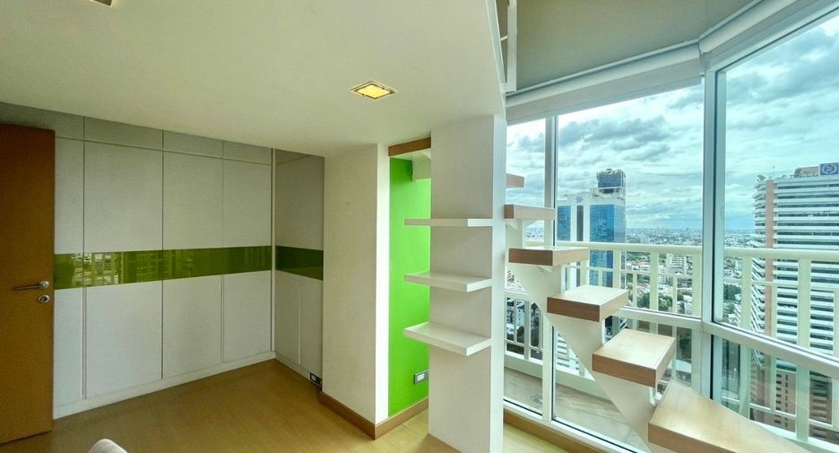 For rent and for sale 3 bedrooms condo in Watthana, Bangkok