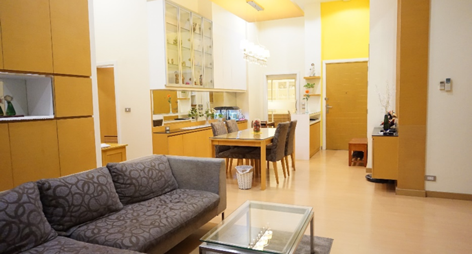 For rent and for sale 3 bedrooms condo in Watthana, Bangkok