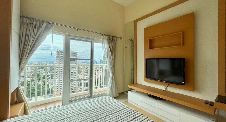 For rent and for sale 3 bedrooms condo in Watthana, Bangkok