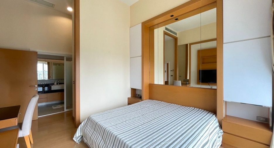 For rent and for sale 3 bedrooms condo in Watthana, Bangkok