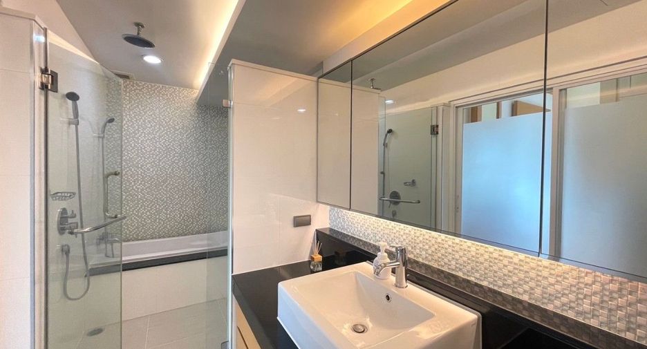 For rent and for sale 3 bedrooms condo in Watthana, Bangkok