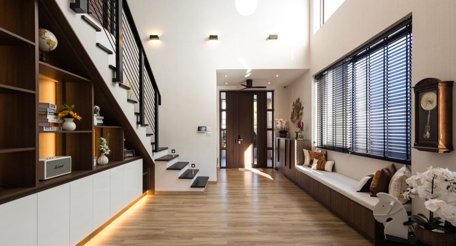 For sale 5 bedrooms house in Hang Dong, Chiang Mai