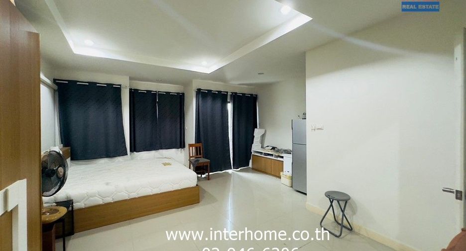 For sale 3 bedrooms townhouse in Bang Khae, Bangkok