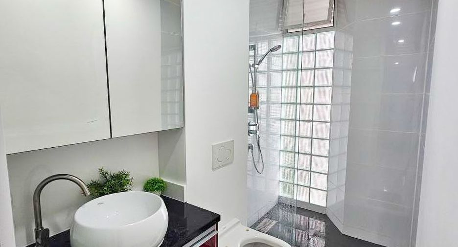 For sale studio condo in Sattahip, Chonburi