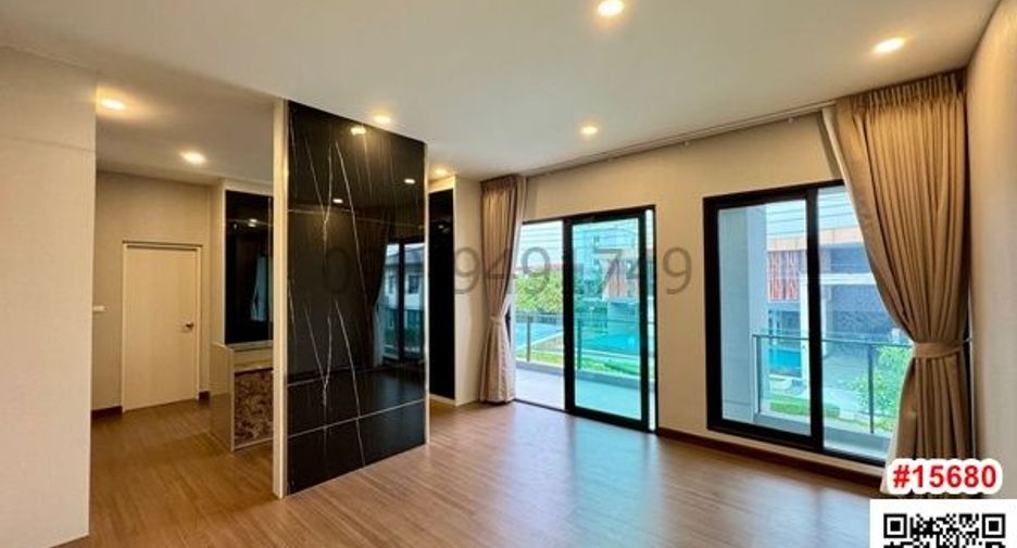 For rent 5 bedrooms house in Mueang Nonthaburi, Nonthaburi