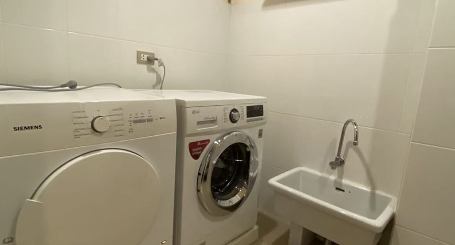 Продажа 3 спальни кондо в Кхлонг Тоеи, Бангкок