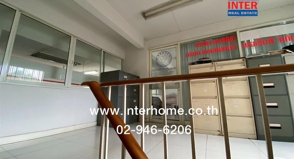 For sale retail Space in Bangkok Noi, Bangkok