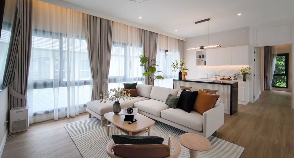 For sale 4 bedrooms villa in Bang Lamung, Chonburi