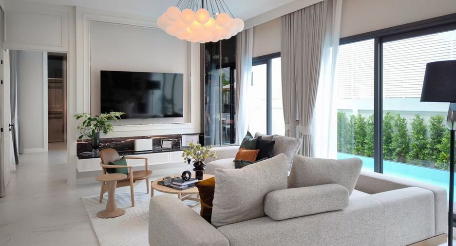 For sale 4 bedrooms villa in Bang Lamung, Chonburi