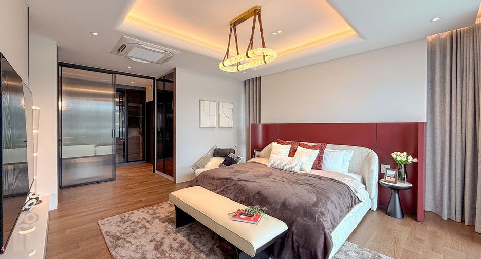 For sale 4 bedrooms villa in Bang Lamung, Chonburi