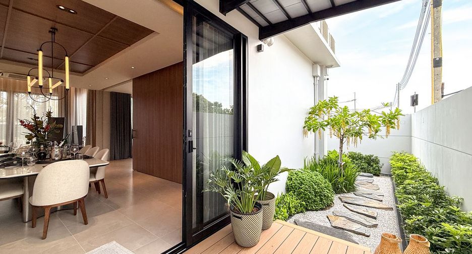 For sale 4 bedrooms villa in Bang Lamung, Chonburi