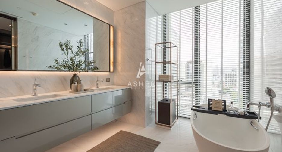 À vendre 2 chambres condo à Pathum Wan, Bangkok