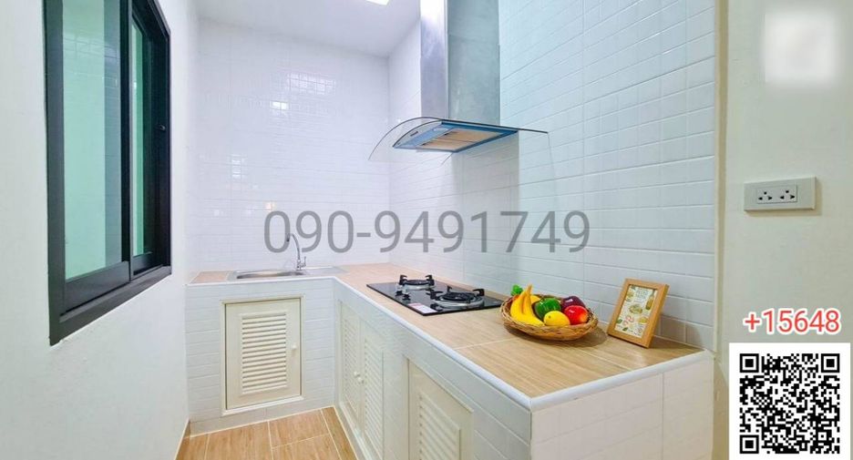 For sale 3 bedrooms townhouse in Khlong Sam Wa, Bangkok