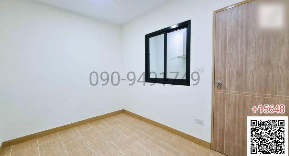 For sale 3 bedrooms townhouse in Khlong Sam Wa, Bangkok