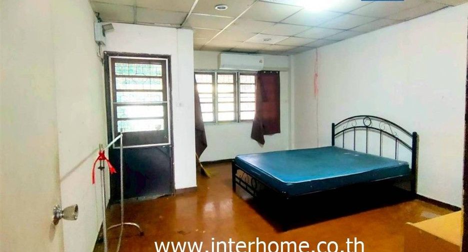 For sale 2 bedrooms townhouse in Mueang Nonthaburi, Nonthaburi