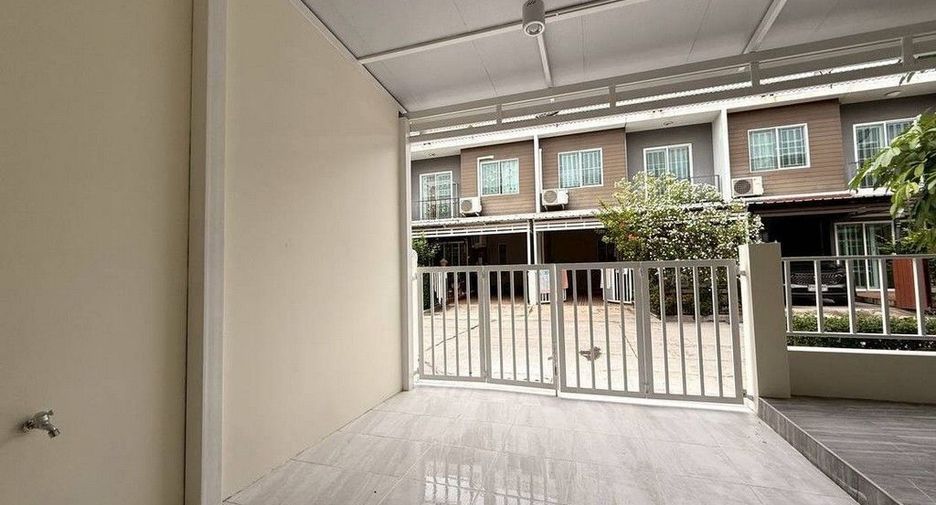 出售 3 卧室 联排别墅 在 Bang Phli, Samut Prakan