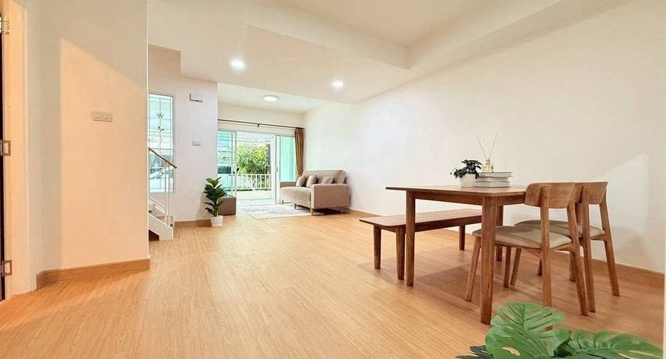 出售 3 卧室 联排别墅 在 Bang Phli, Samut Prakan