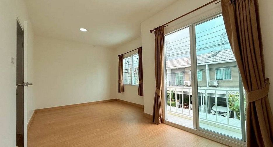 出售 3 卧室 联排别墅 在 Bang Phli, Samut Prakan
