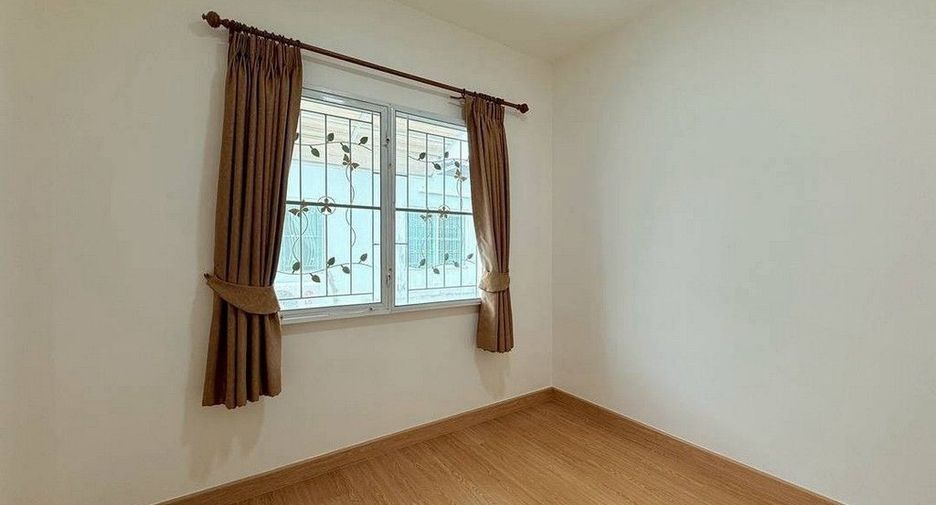 出售 3 卧室 联排别墅 在 Bang Phli, Samut Prakan