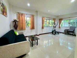 出租 3 卧室 独立屋 在 Si Racha, Chon Buri