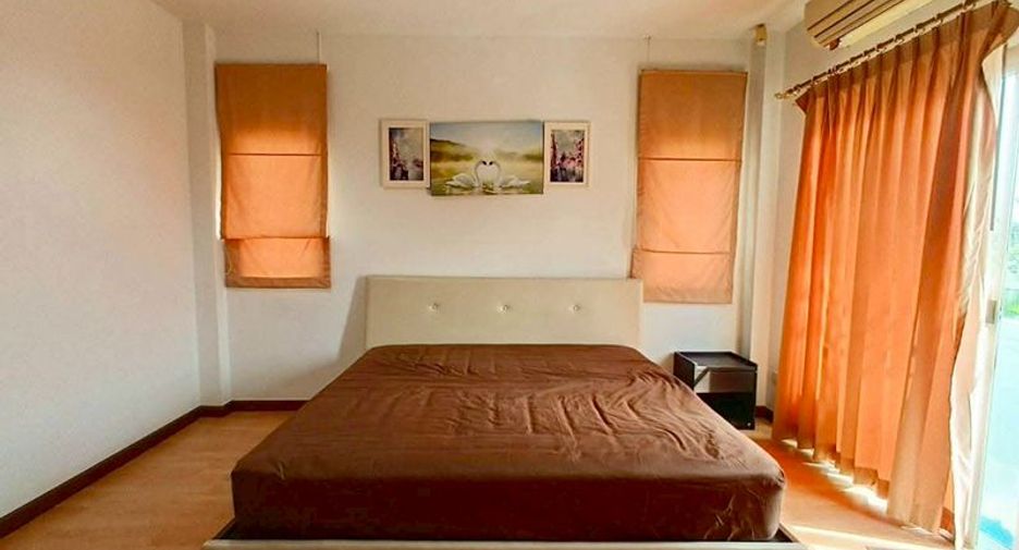 For rent 3 bedrooms house in Si Racha, Chonburi
