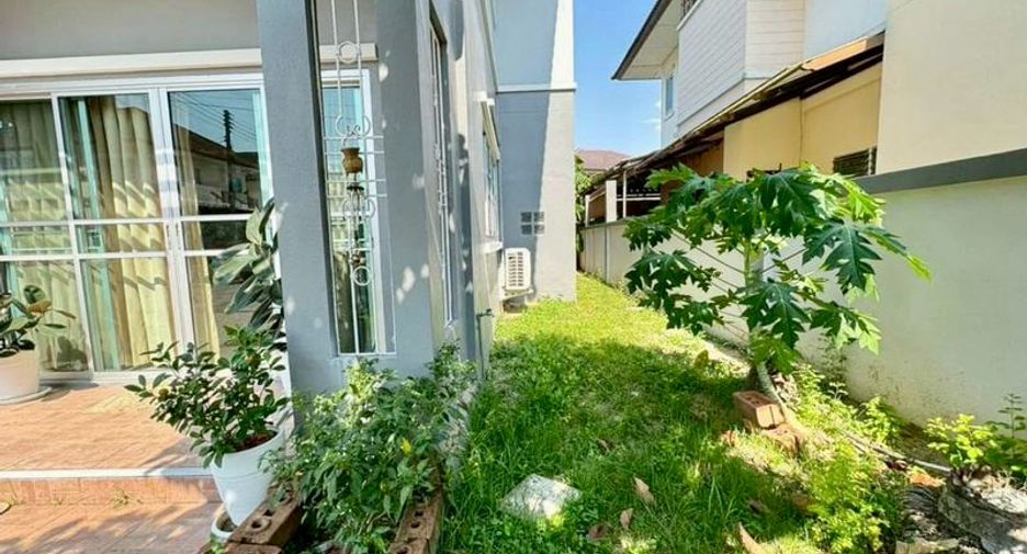 For rent 3 bedrooms house in Si Racha, Chonburi