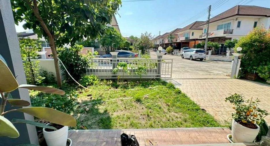 For rent 3 bedrooms house in Si Racha, Chonburi