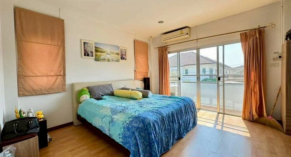 For rent 3 bedrooms house in Si Racha, Chonburi