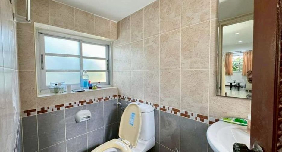 For rent 3 bedrooms house in Si Racha, Chonburi